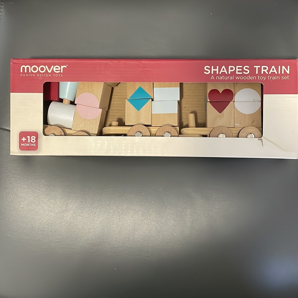 Brand New In Box Xmas Gift NIB MOOVER Danish Wooden SHAPES TRAIN